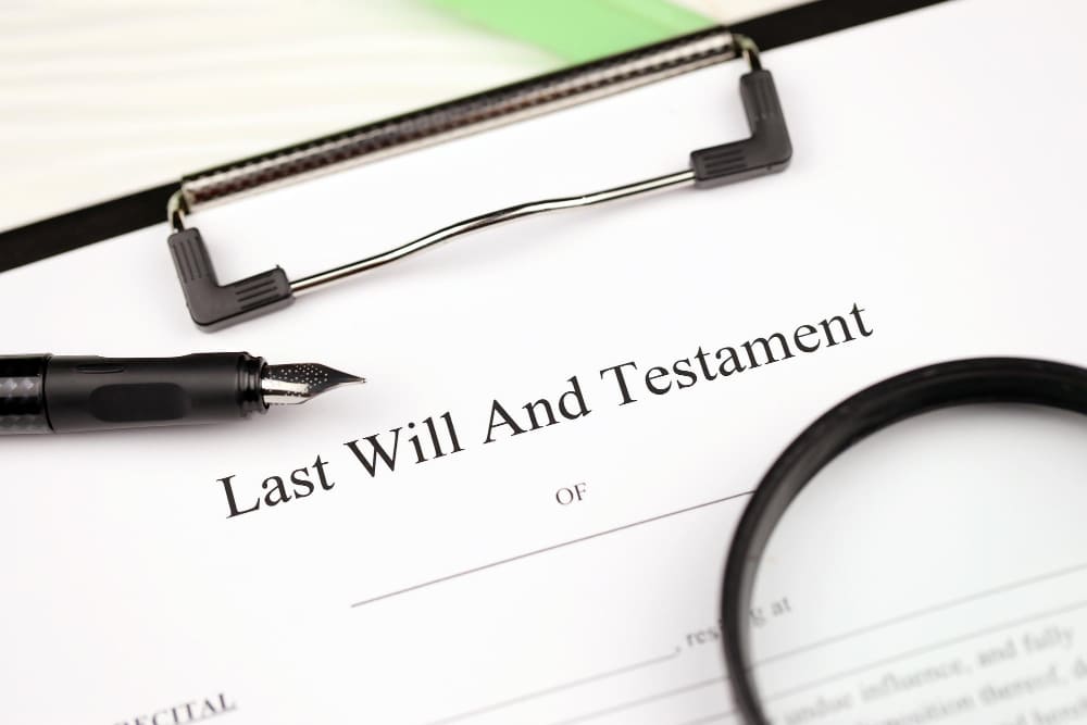 Update the last will and testament based on the external changes involved
