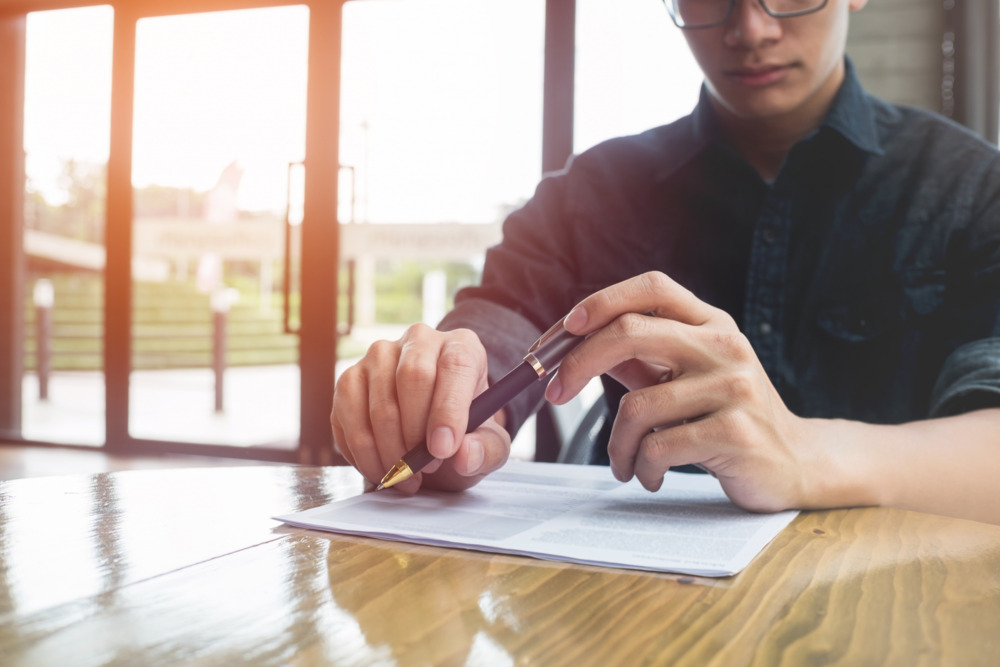 Person signing an estate planning document
